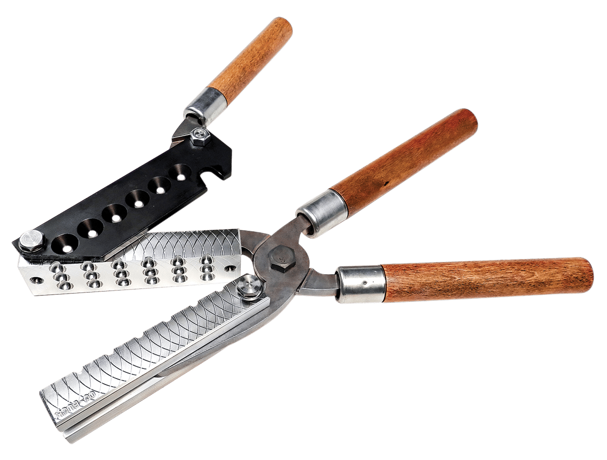 Lee Precision 90486 Mold 00 Buckshot 18 12 Gauge Steel w/Wood Handle Capacity 18 Linked Pellets